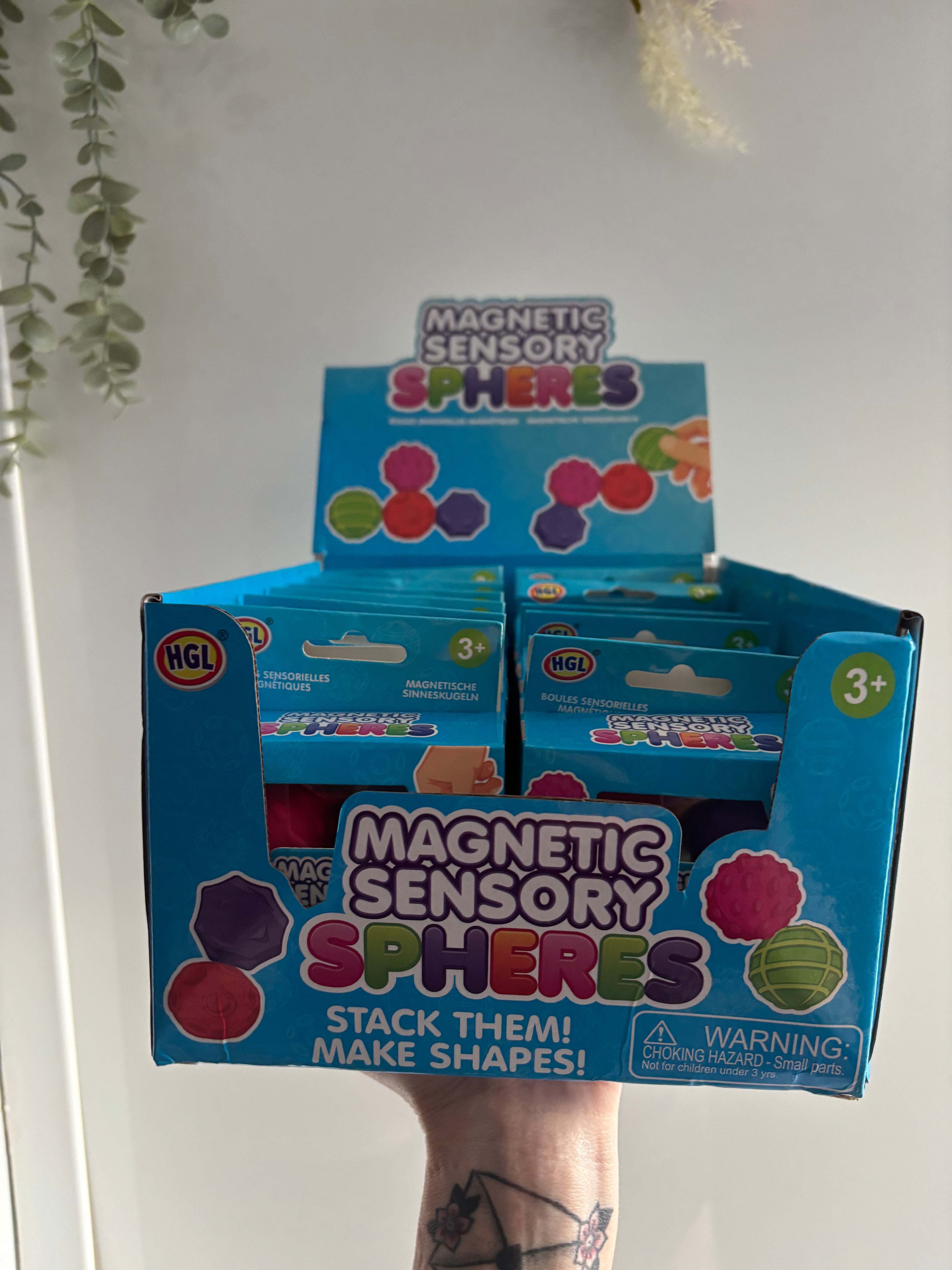 Magnetic sensory spheres