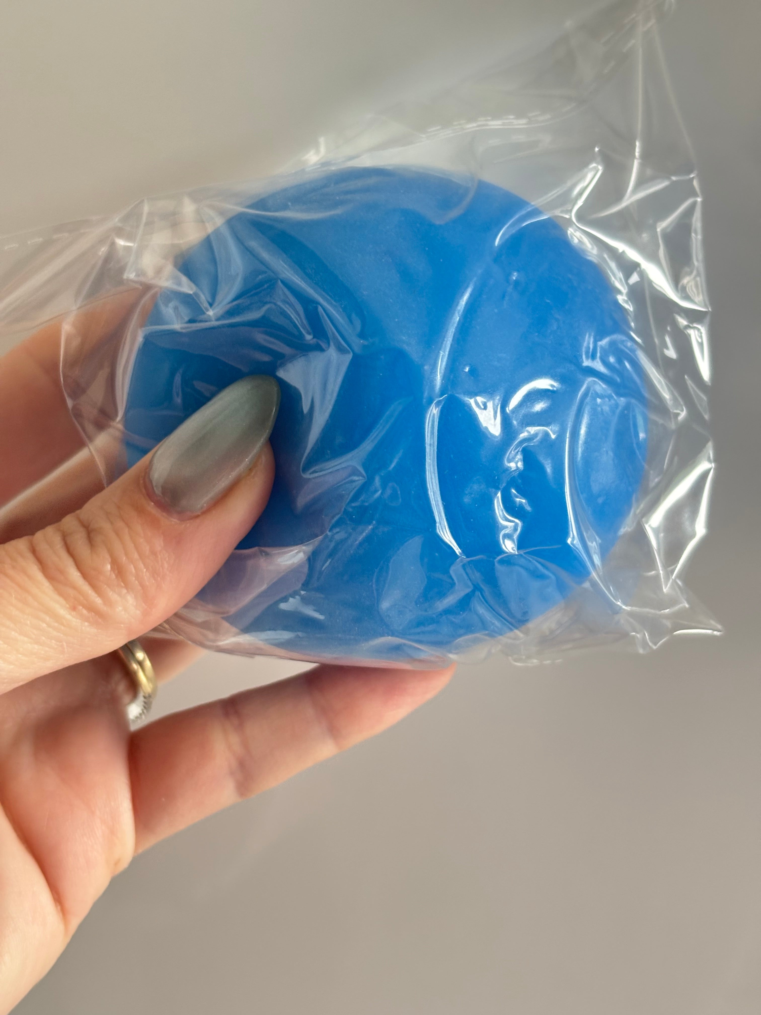 Mouldable stress ball