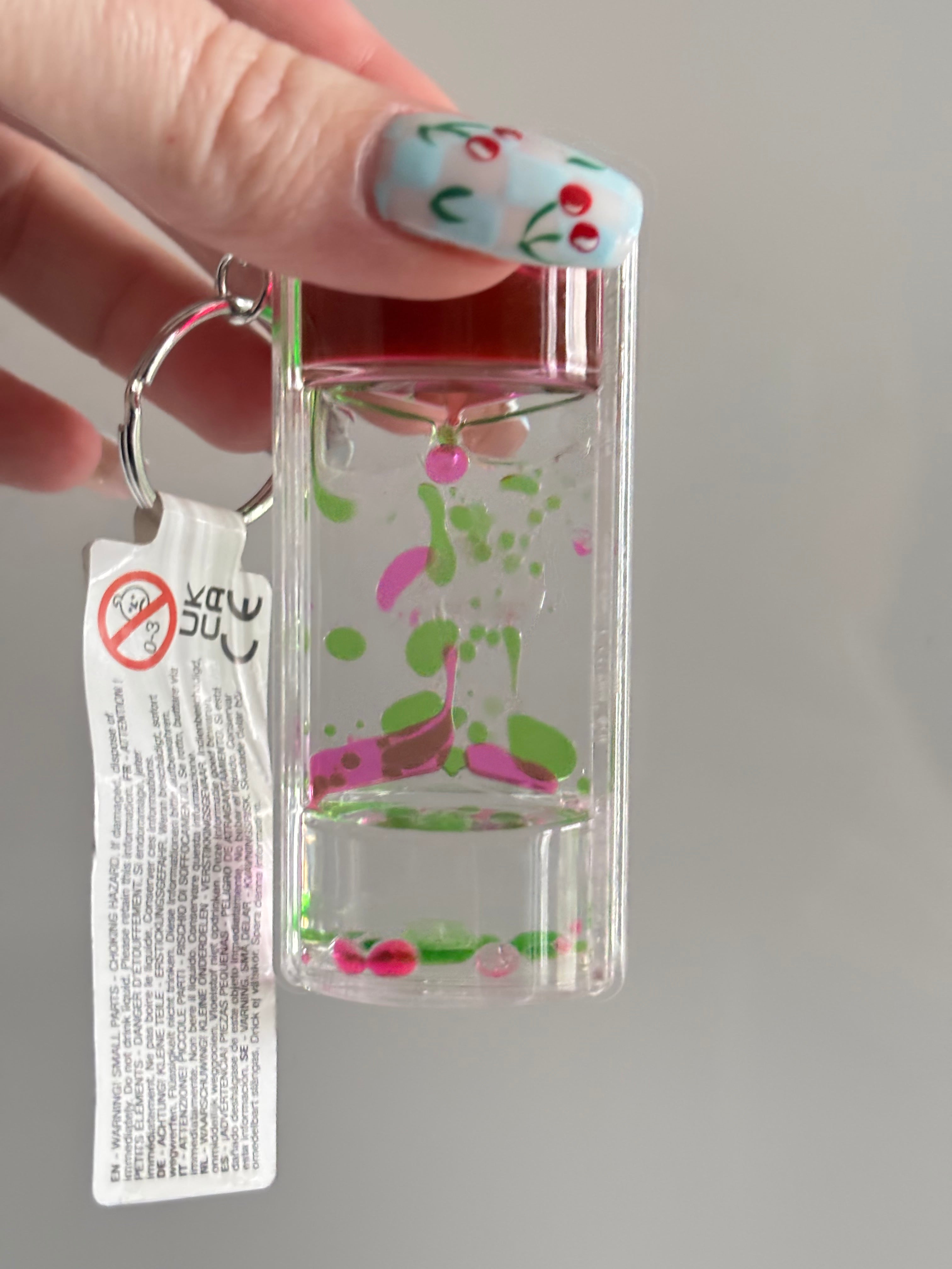 Liquid motion key chain
