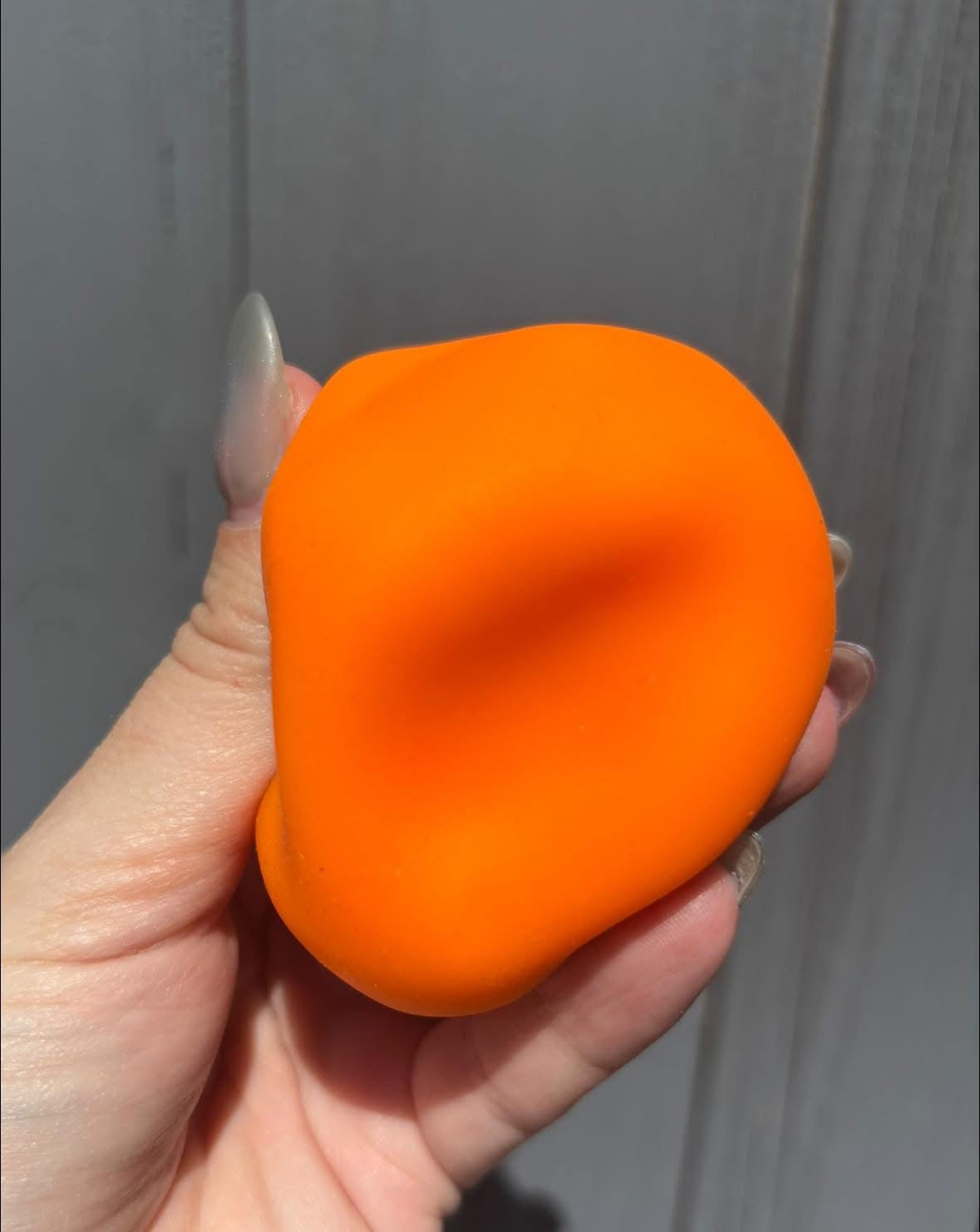 Scrunchems sand stretchy ball