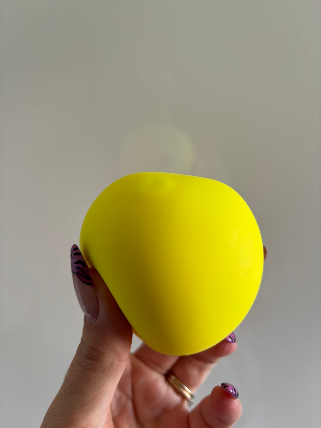 Scrunchems colour change squish ball