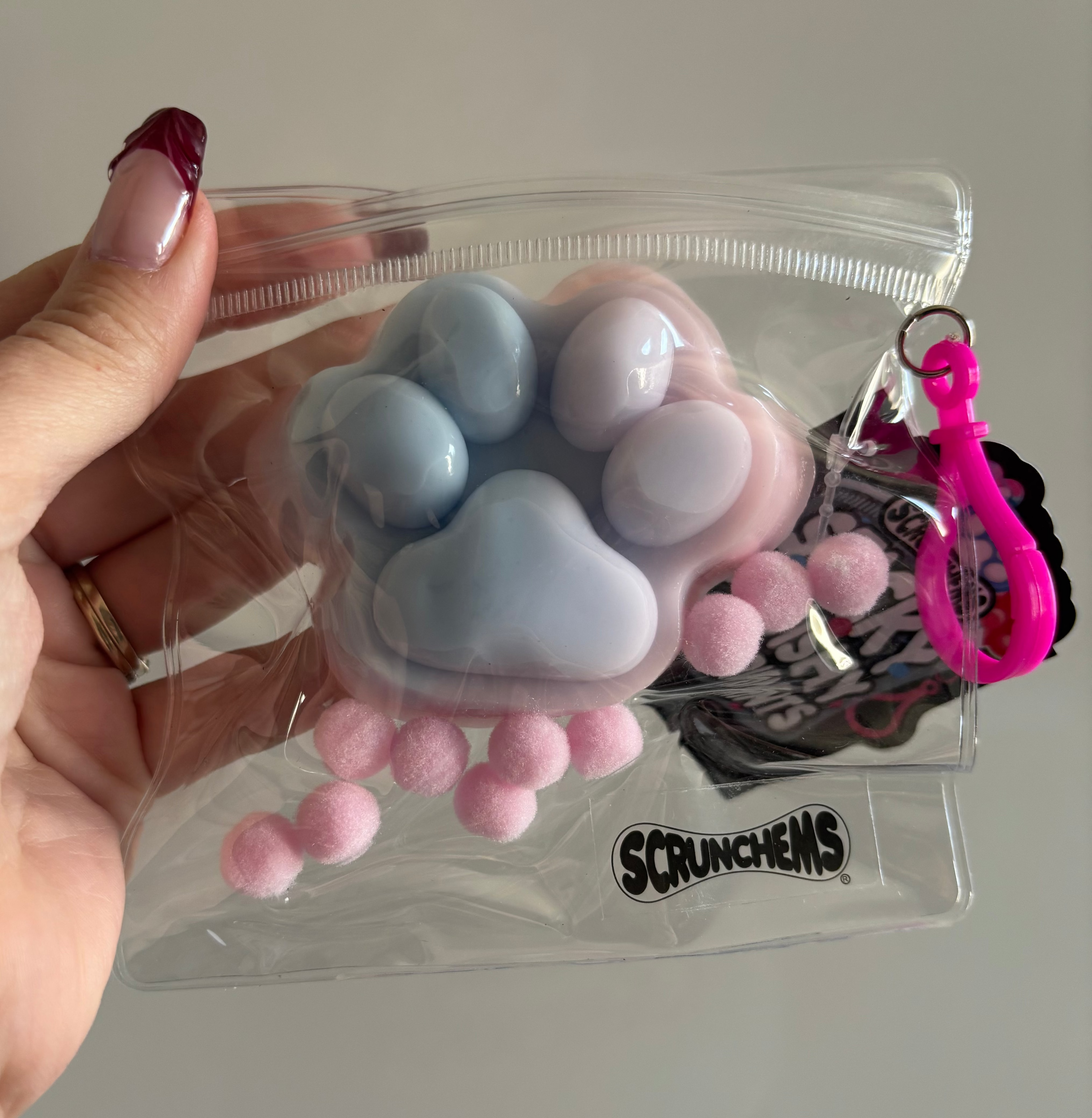 Scrunchems sticky squishy paws