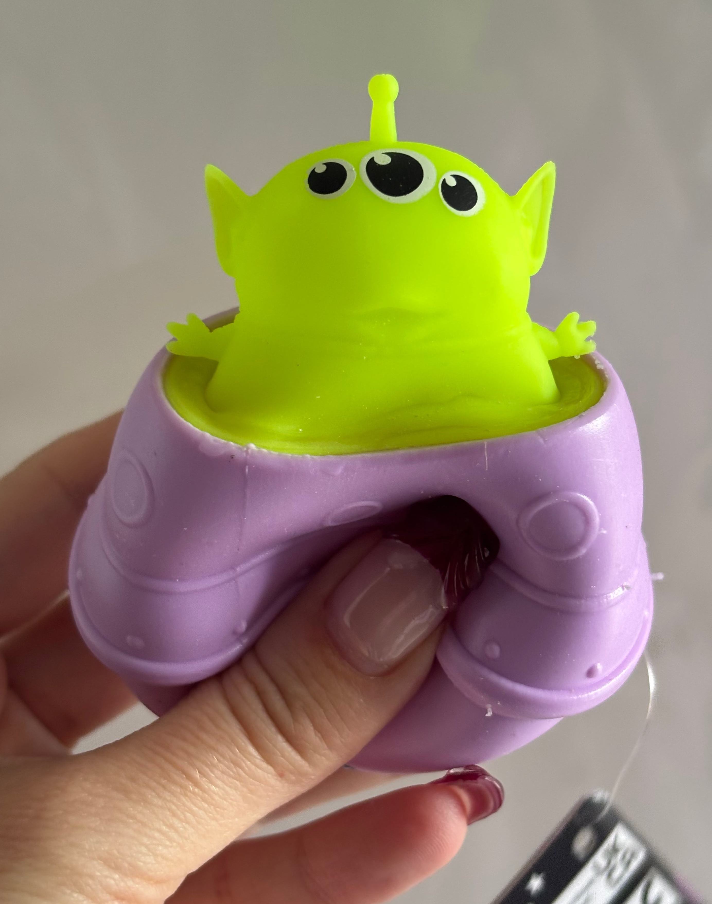 Alien invasion poppin UFO