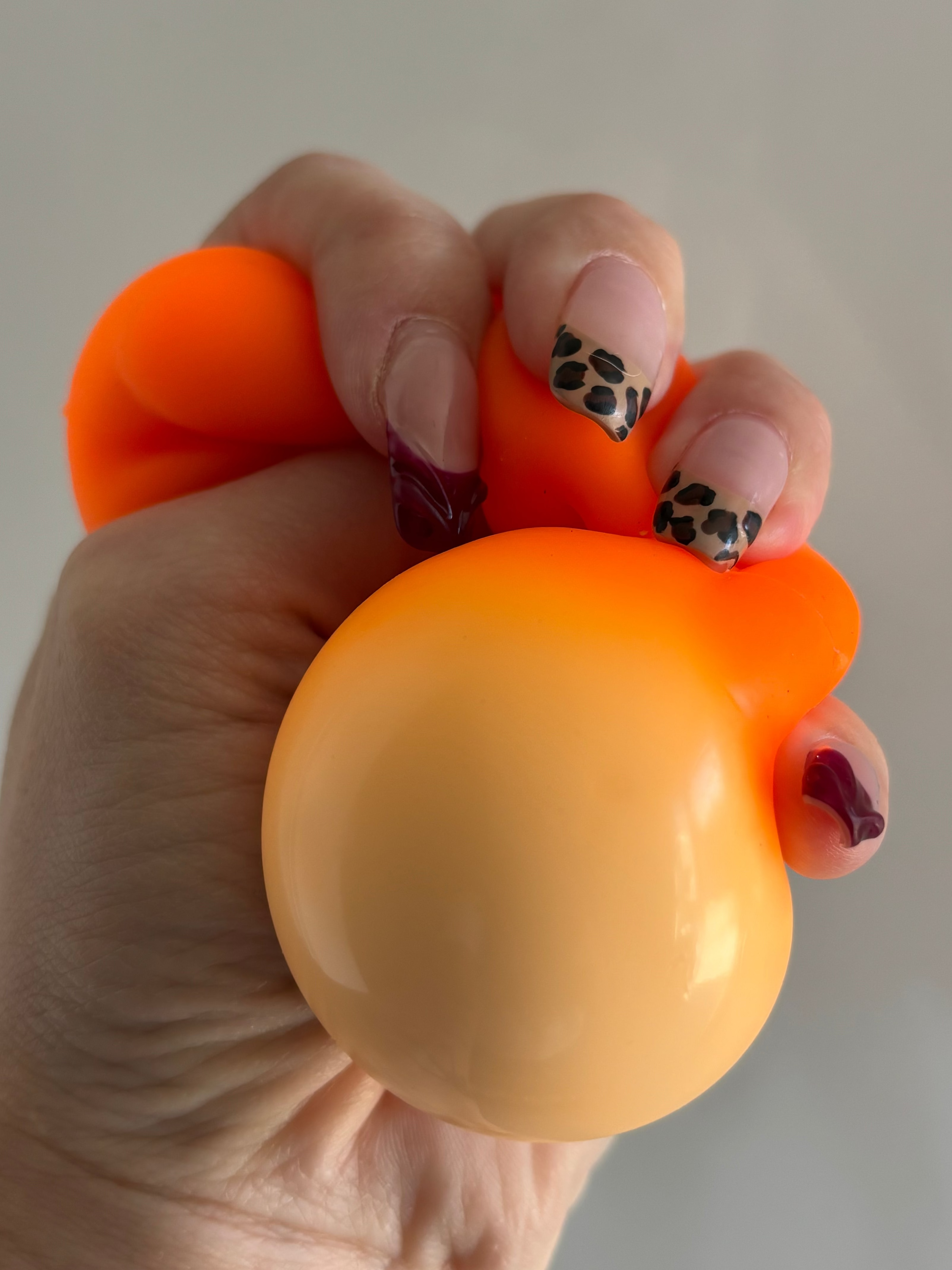 Scrunchems fruity neon squish bear